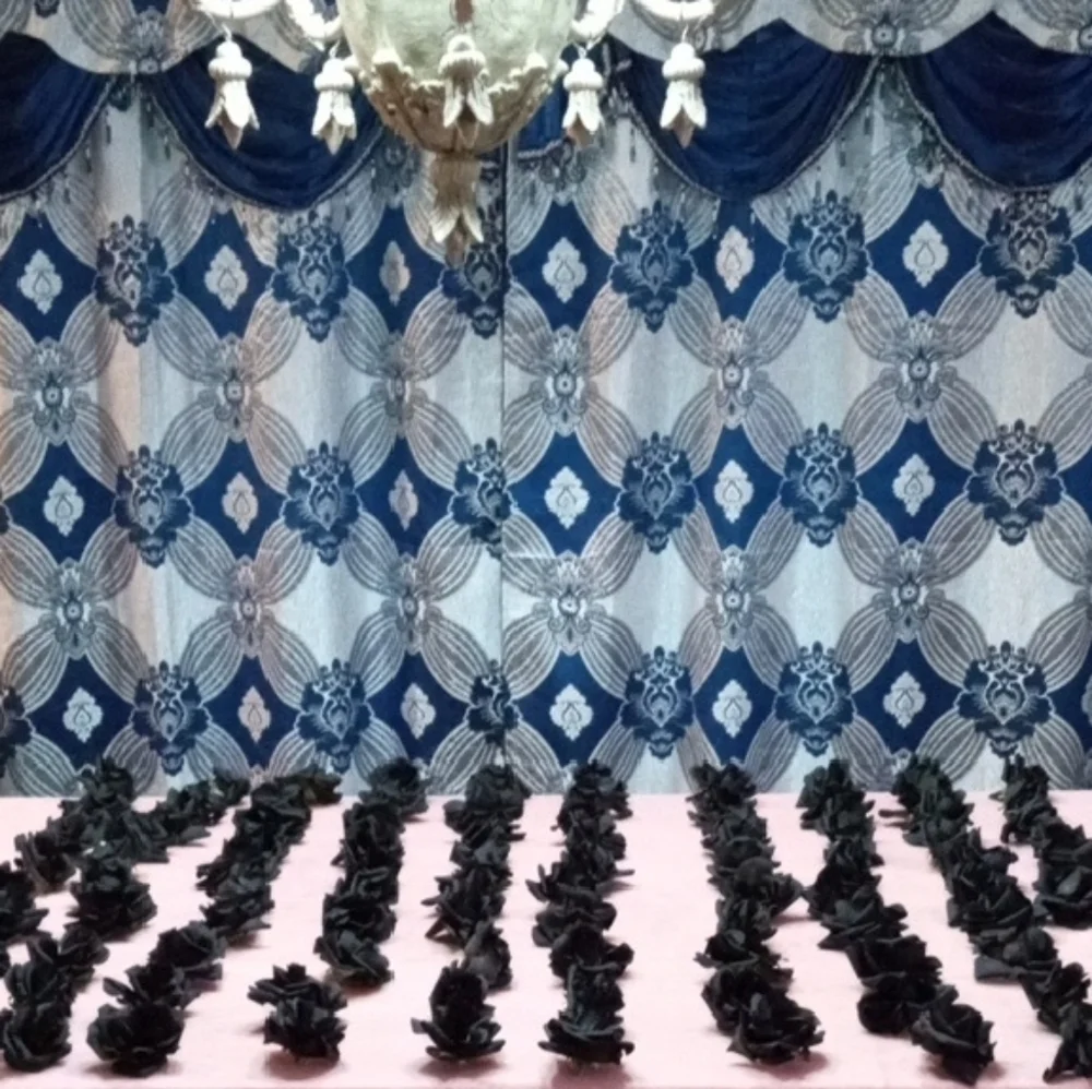 100 Elegant Black Faux Silk Rose Heads